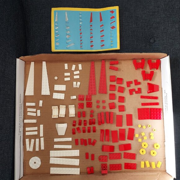 Lego Propeller Plane Creator Set 31047 with Brick Separator! - Picture 7 of 8